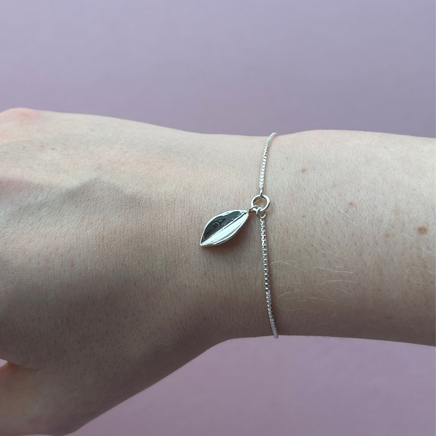 Adjustable Leaf Bracelet