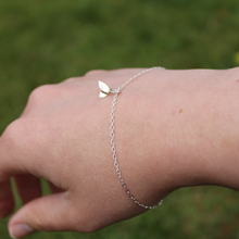 Load image into Gallery viewer, Duo leaf bracelet on a wrist 