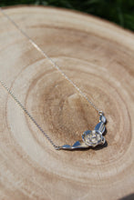 Load image into Gallery viewer, Rose &amp; Leaf Necklace