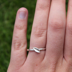 Petite Leaf Ring