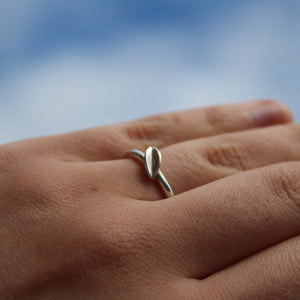 Petite Leaf Ring