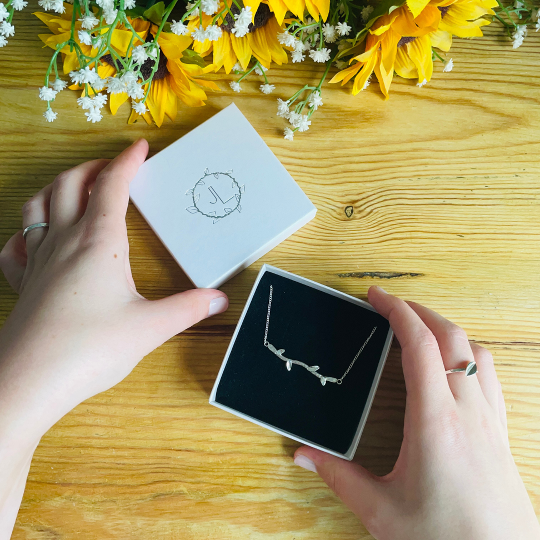 Branch & Leaf Bar Necklace